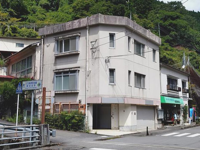 物件画像：久万高原町柳井川字落出　売事務所