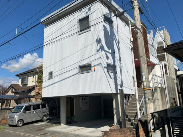 物件画像：松山市 西石井６丁目 3階建 3LDK