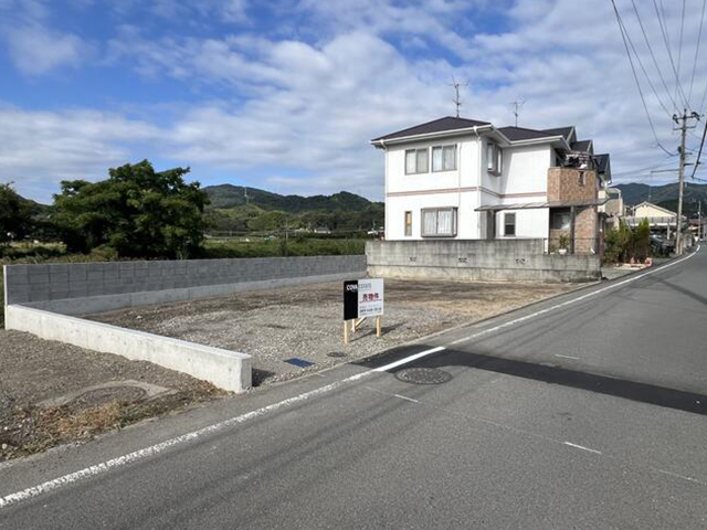 物件画像：松山市 平井町 住宅用地